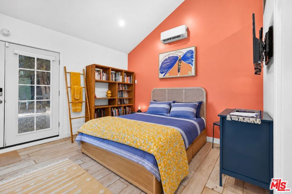4412 Melbourne Avenue, Los Angeles, CA 90027