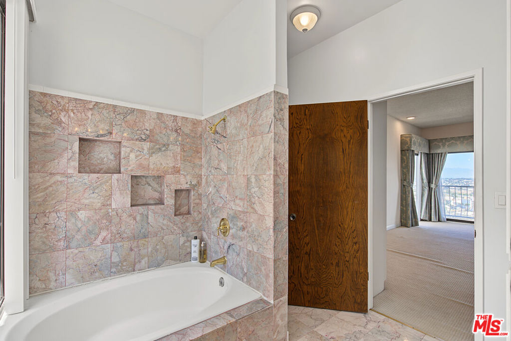 4238 Mesa Street, Torrance, CA 90505