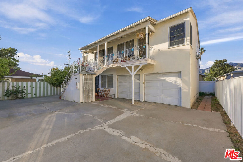 373 Myrtle Street, Glendale, CA 91203 373 Myrtle Street, Glendale, CA 91203