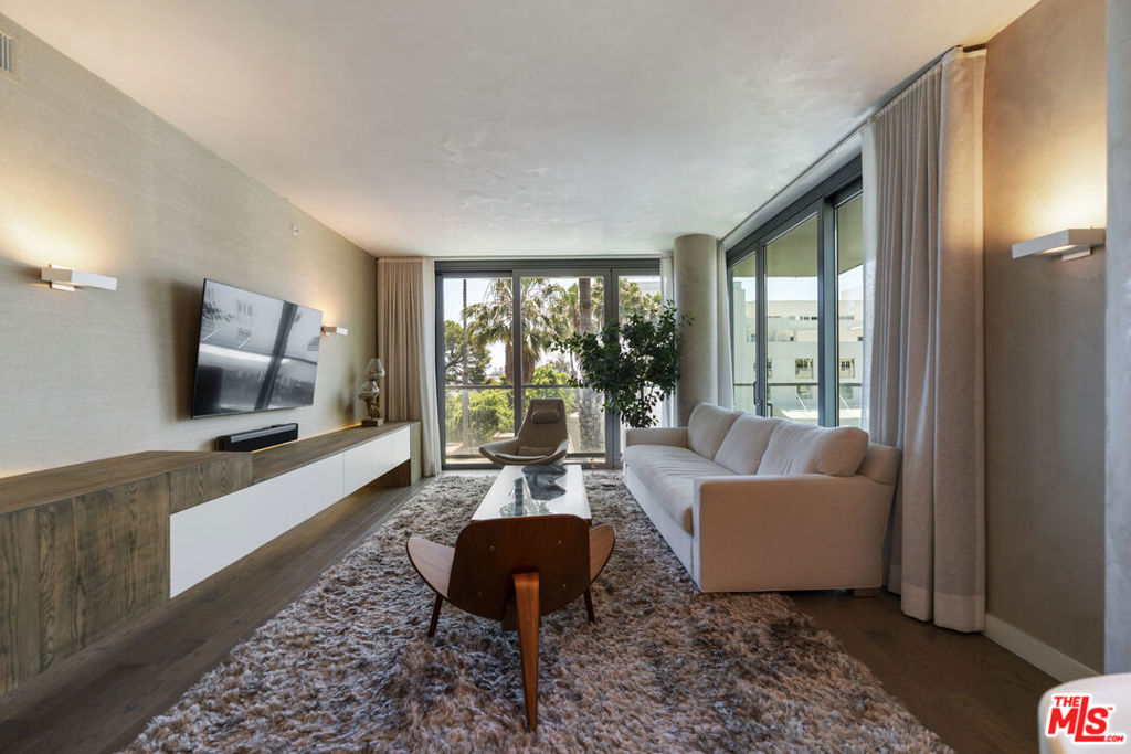 1755 Ocean Avenue, #410, Santa Monica, CA 90401