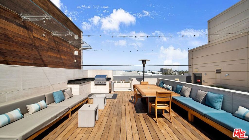 1755 Ocean Avenue, #410, Santa Monica, CA 90401