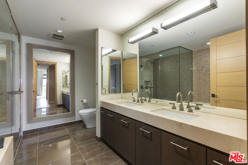 1755 Ocean Avenue, #410, Santa Monica, CA 90401