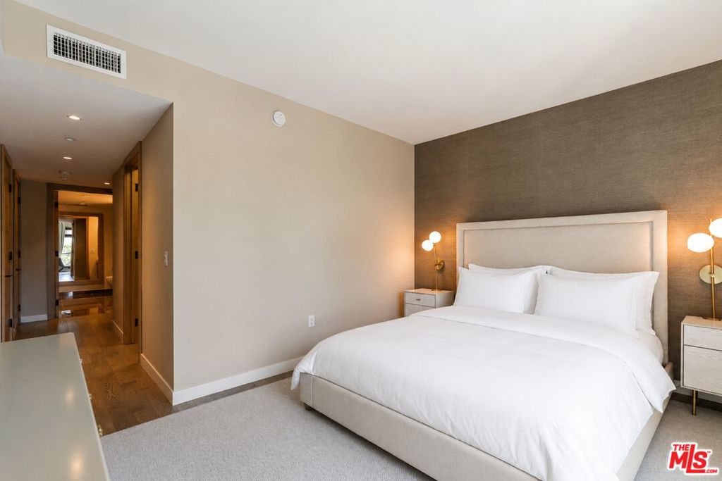 1755 Ocean Avenue, #410, Santa Monica, CA 90401