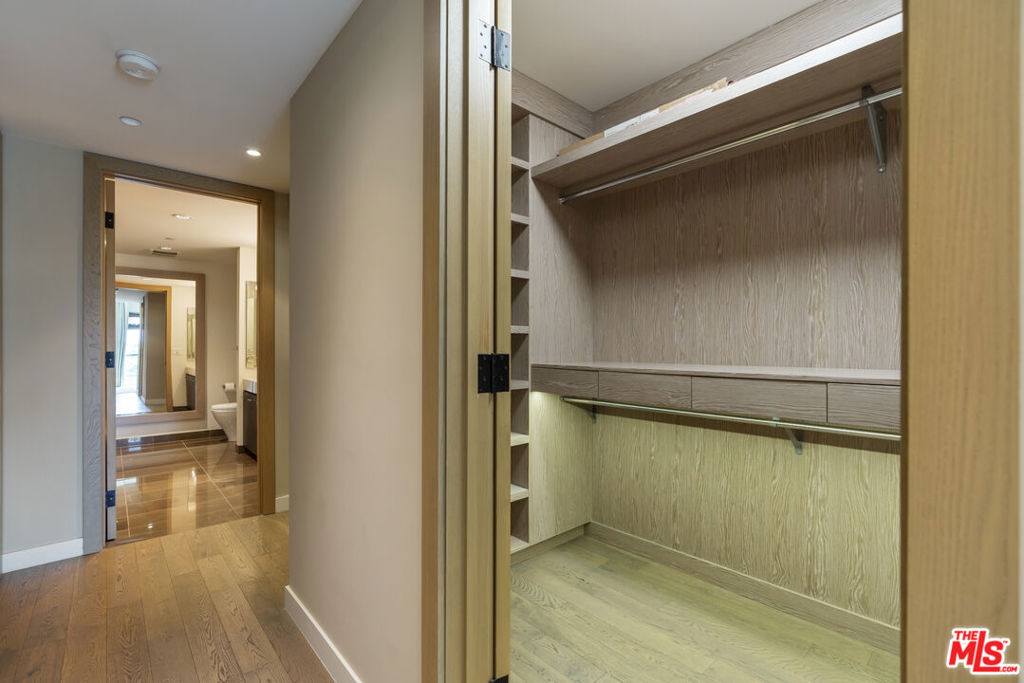 1755 Ocean Avenue, #410, Santa Monica, CA 90401