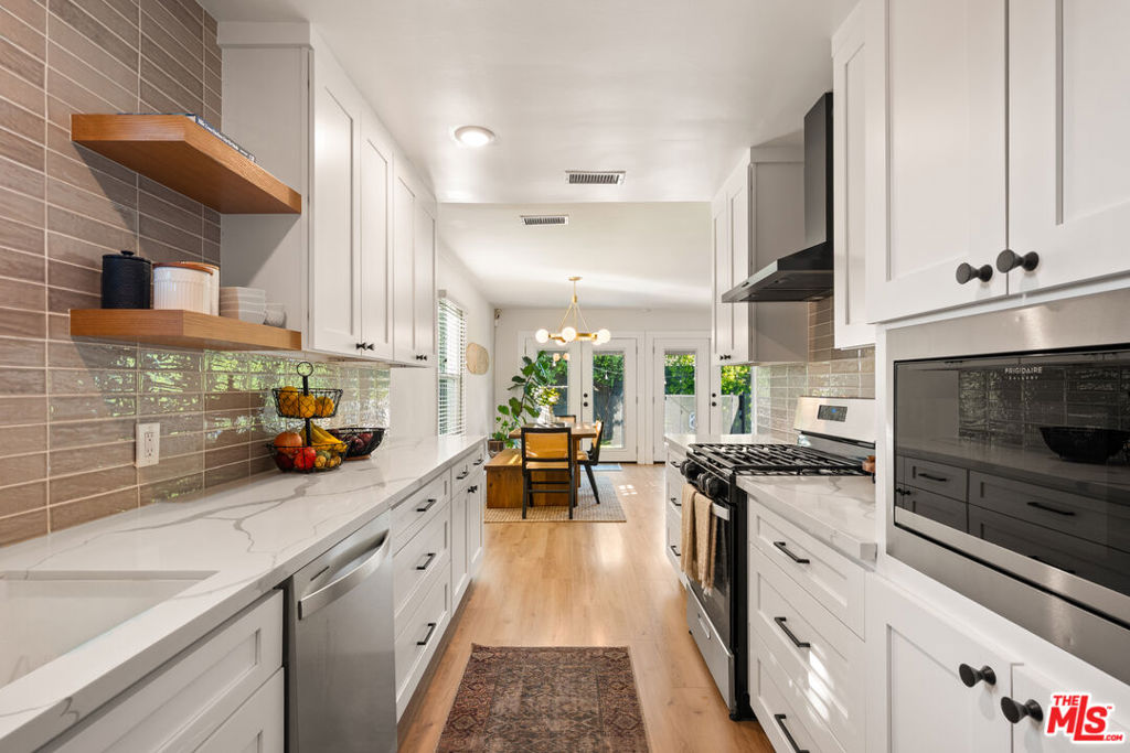 17109 Burton Street, Lake Balboa, CA 91406