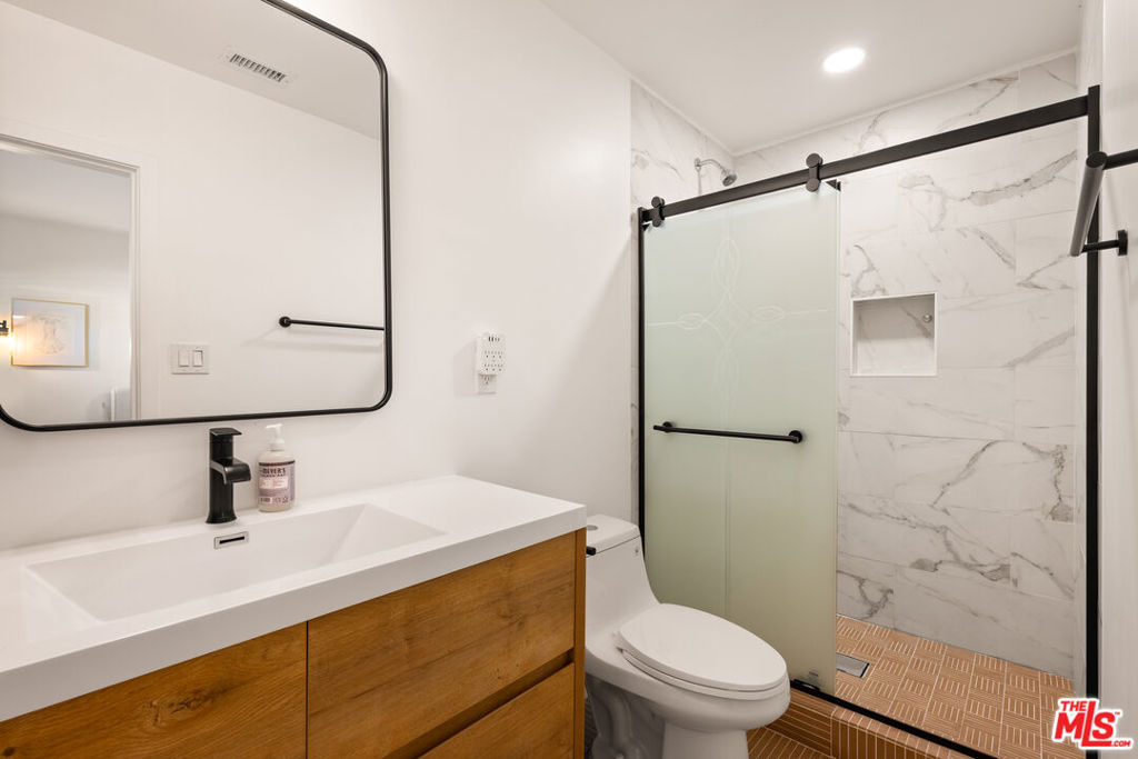 17109 Burton Street, Lake Balboa, CA 91406