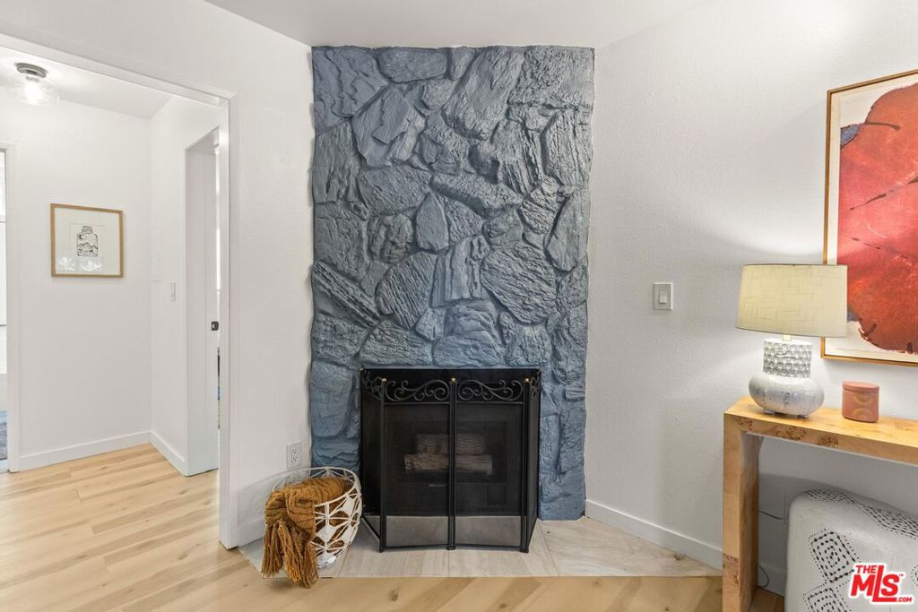 3325 Bagley Avenue, #105, Los Angeles, CA 90034