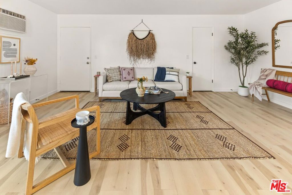 3325 Bagley Avenue, #105, Los Angeles, CA 90034