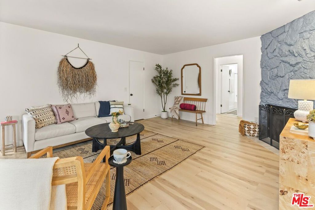 3325 Bagley Avenue, #105, Los Angeles, CA 90034