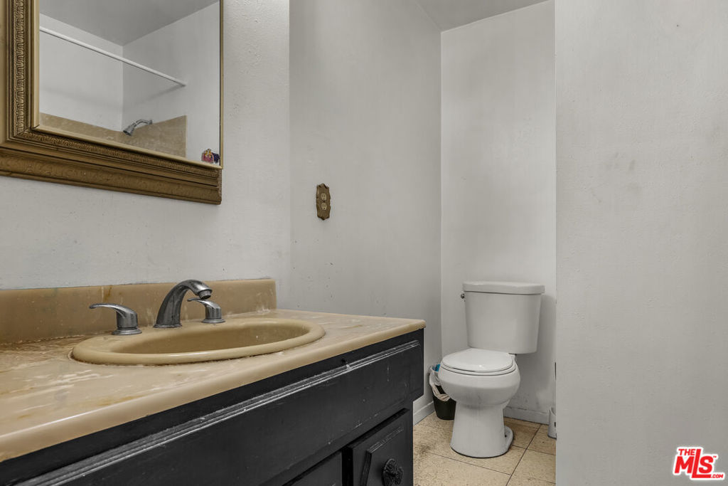 15623 Dorian Street, Sylmar, CA 91342