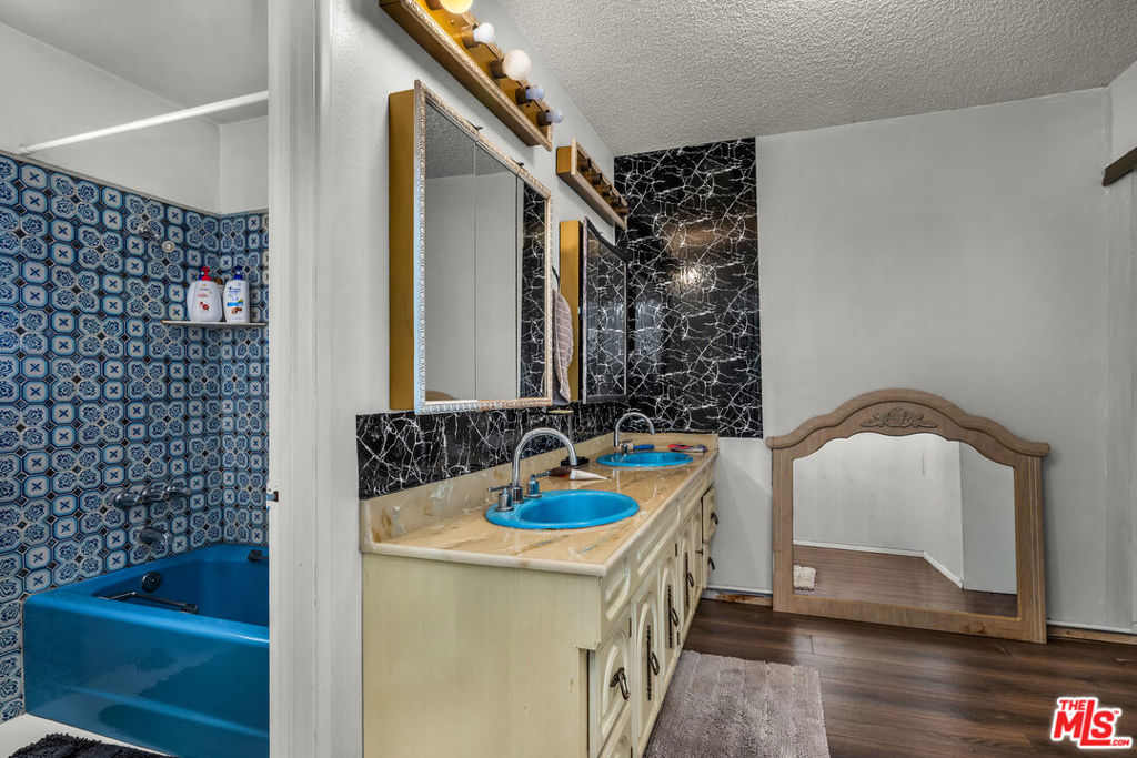 15623 Dorian Street, Sylmar, CA 91342