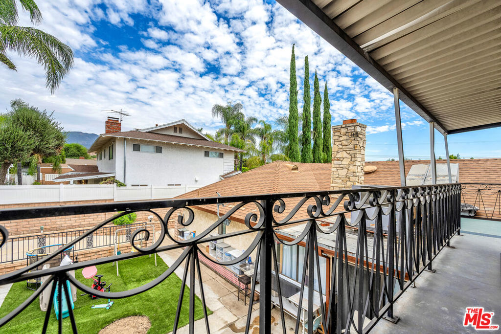 15623 Dorian Street, Sylmar, CA 91342