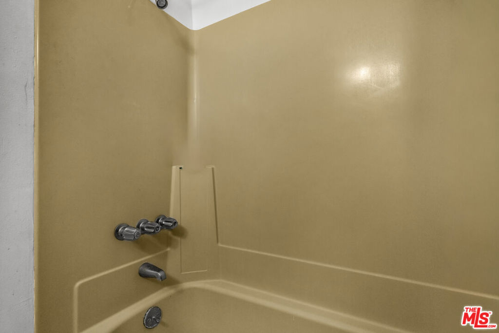 15623 Dorian Street, Sylmar, CA 91342