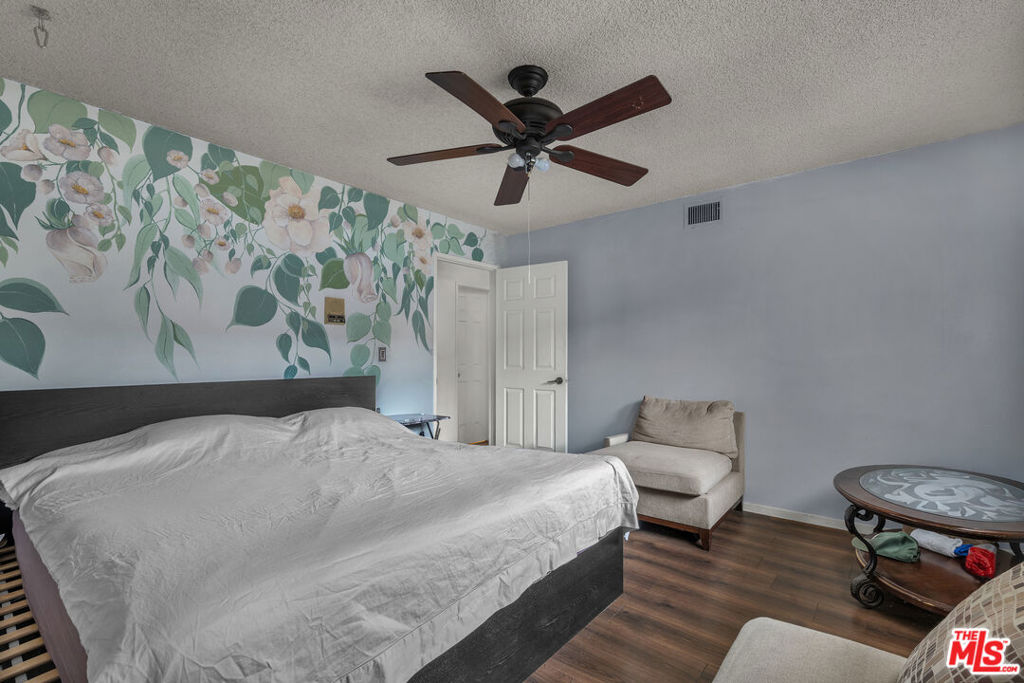15623 Dorian Street, Sylmar, CA 91342