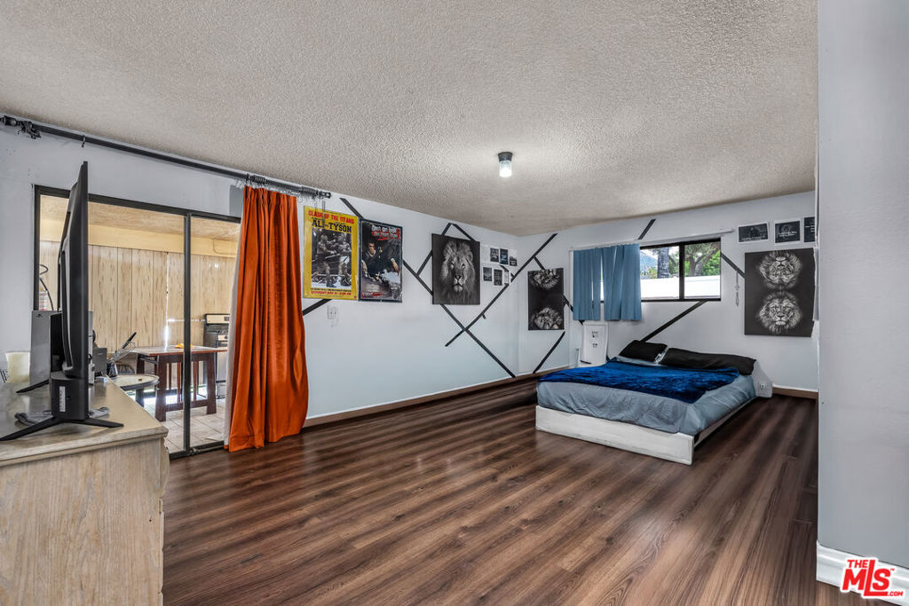 15623 Dorian Street, Sylmar, CA 91342