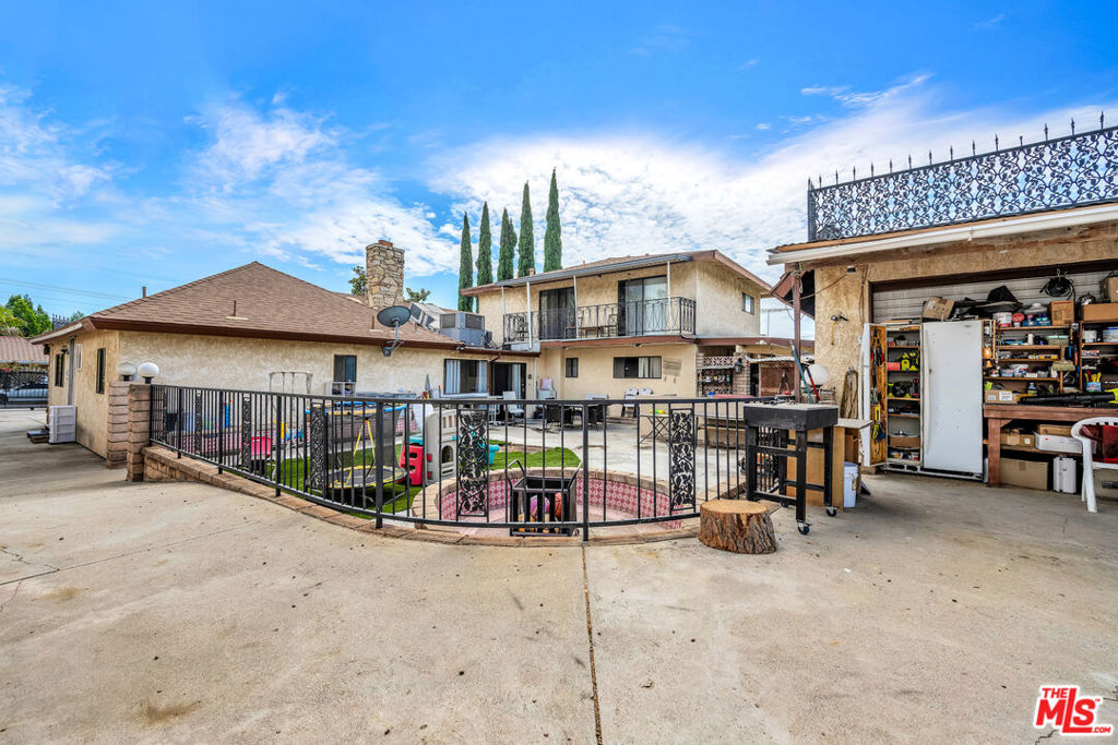 15623 Dorian Street, Sylmar, CA 91342