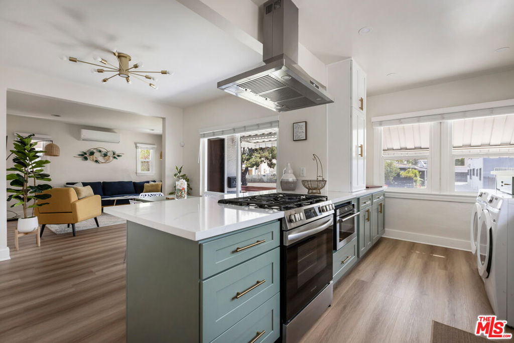 2225 Thurman Avenue, Los Angeles, CA 90016