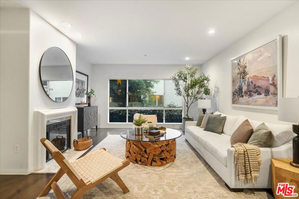 11855 Goshen Avenue, #104, Los Angeles, CA 90049