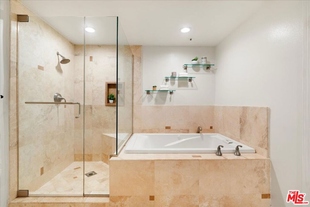 11855 Goshen Avenue, #104, Los Angeles, CA 90049