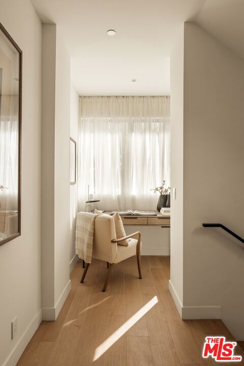 917 Hilldale Avenue, West Hollywood, CA 90069
