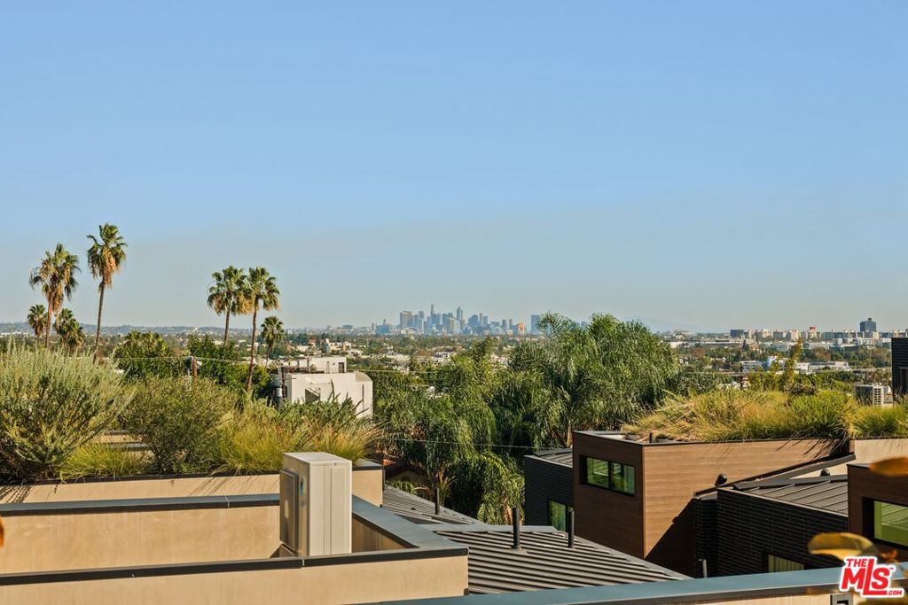 917 Hilldale Avenue, West Hollywood, CA 90069