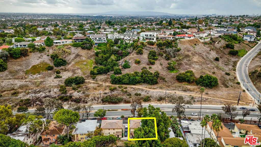 4143 Don Tomaso Drive, #1, Los Angeles, CA 90008