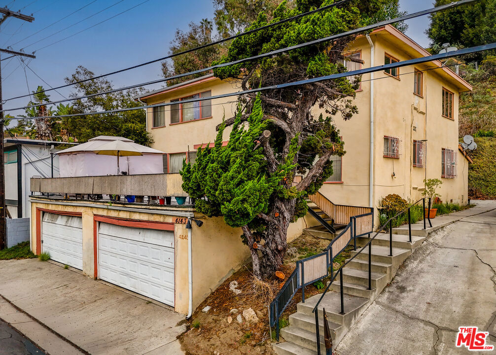 4143 Don Tomaso Drive, #1, Los Angeles, CA 90008
