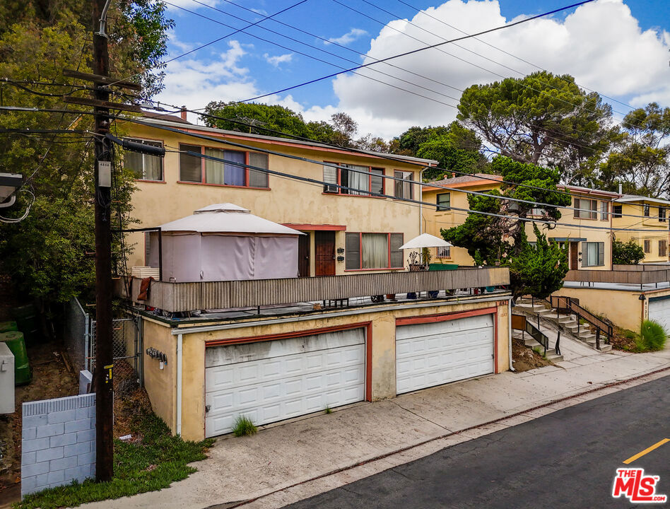 4143 Don Tomaso Drive, #1, Los Angeles, CA 90008