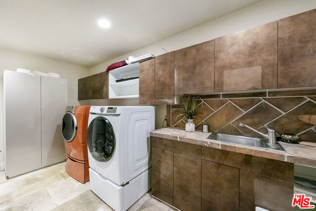 2321 Castilian Drive, Los Angeles, CA 90068