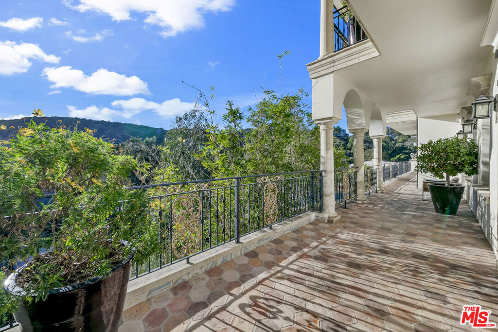 2321 Castilian Drive, Los Angeles, CA 90068
