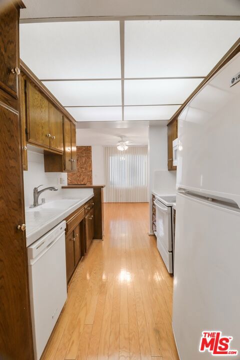 1242 BARRINGTON Avenue, #307, Los Angeles, CA 90025