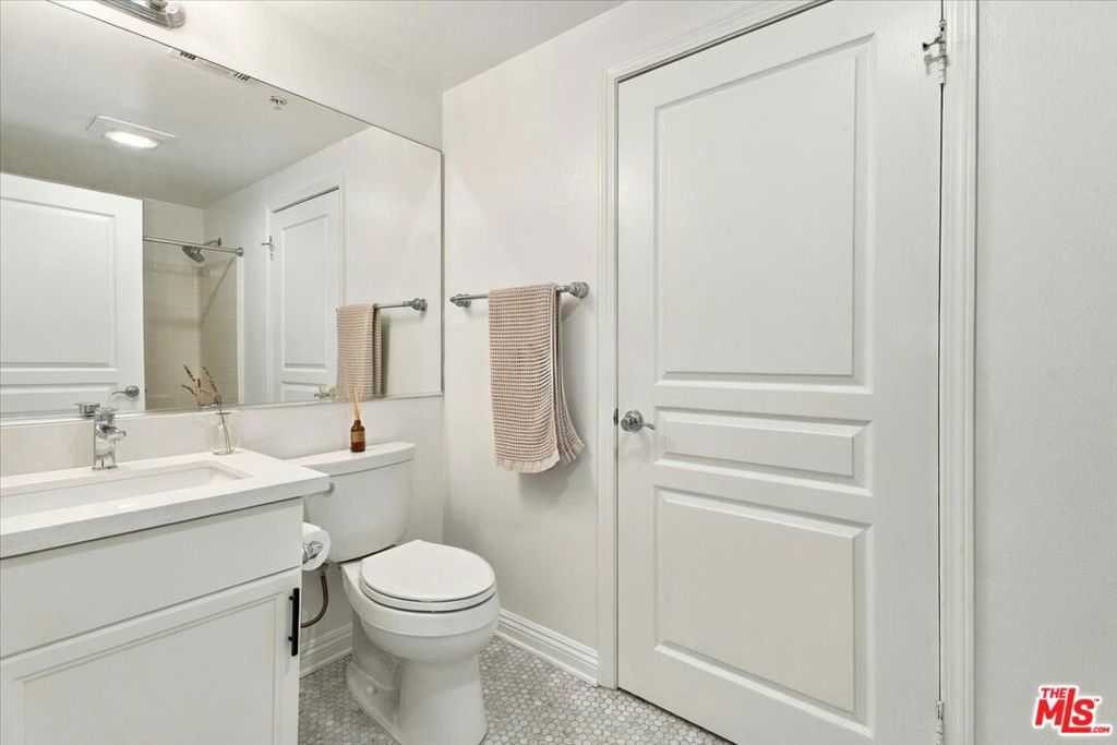 13044 Pacific Promenade, #408, Playa Vista, CA 90094