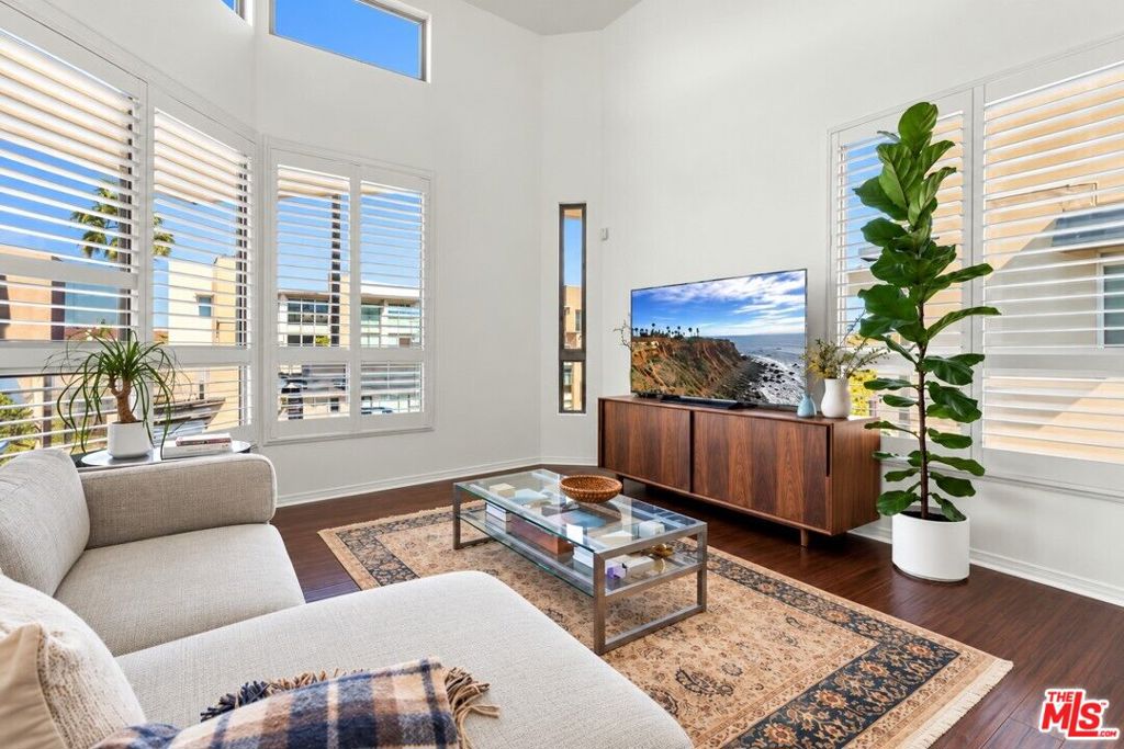 13044 Pacific Promenade, #408, Playa Vista, CA 90094 13044 Pacific Promenade, #408, Playa Vista, CA 90094