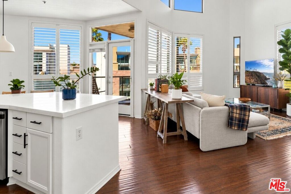 13044 Pacific Promenade, #408, Playa Vista, CA 90094 13044 Pacific Promenade, #408, Playa Vista, CA 90094