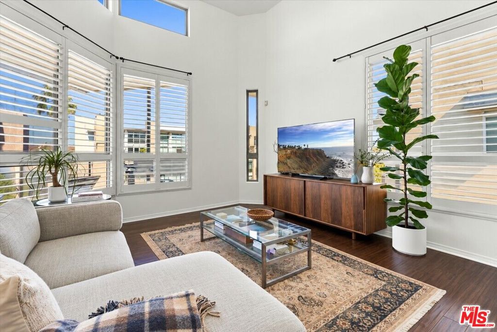 13044 Pacific Promenade, #408, Playa Vista, CA 90094 13044 Pacific Promenade, #408, Playa Vista, CA 90094