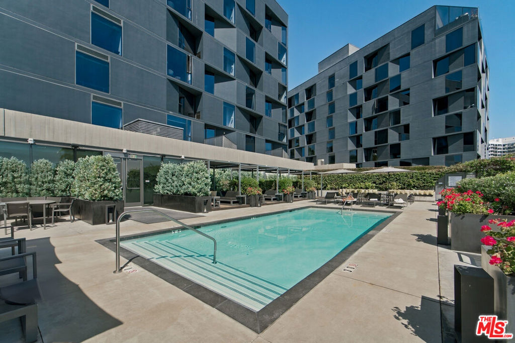 8500 W Sunset Boulevard, #506, West Hollywood, CA 90069
