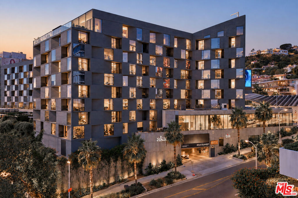 8500 W Sunset Boulevard, #506, West Hollywood, CA 90069