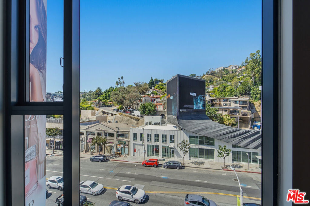 8500 W Sunset Boulevard, #506, West Hollywood, CA 90069
