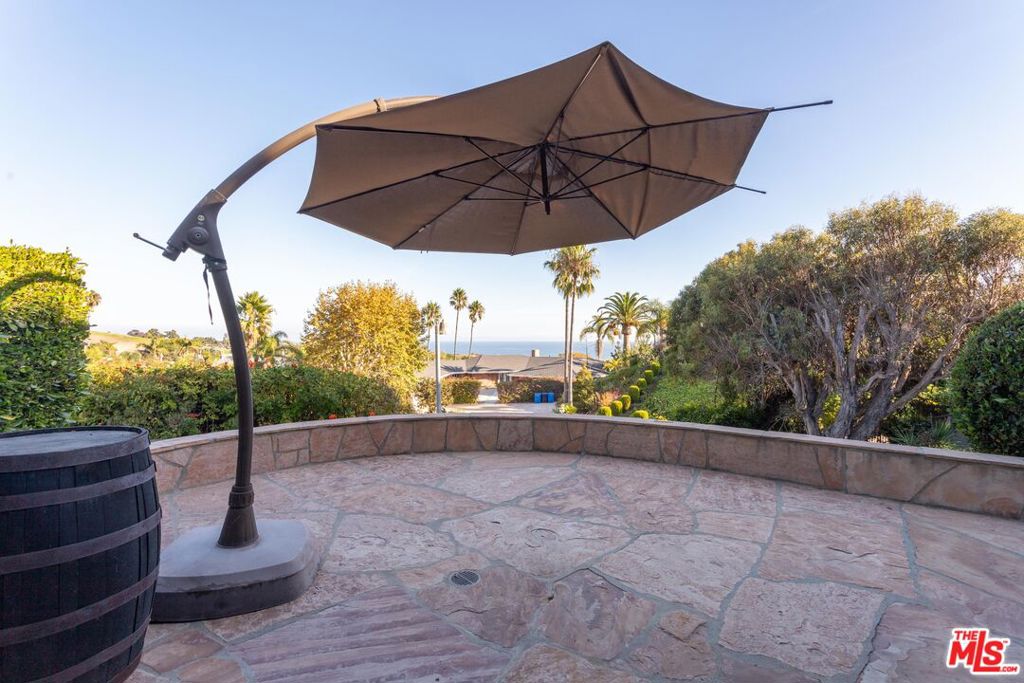 3825 Malibu Country Drive, Malibu, CA 90265