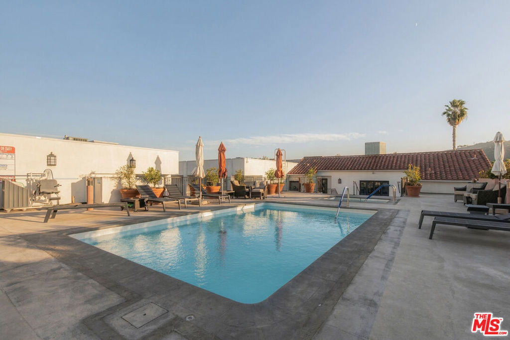 10639 Woodbridge Street, #101, North Hollywood, CA 91602