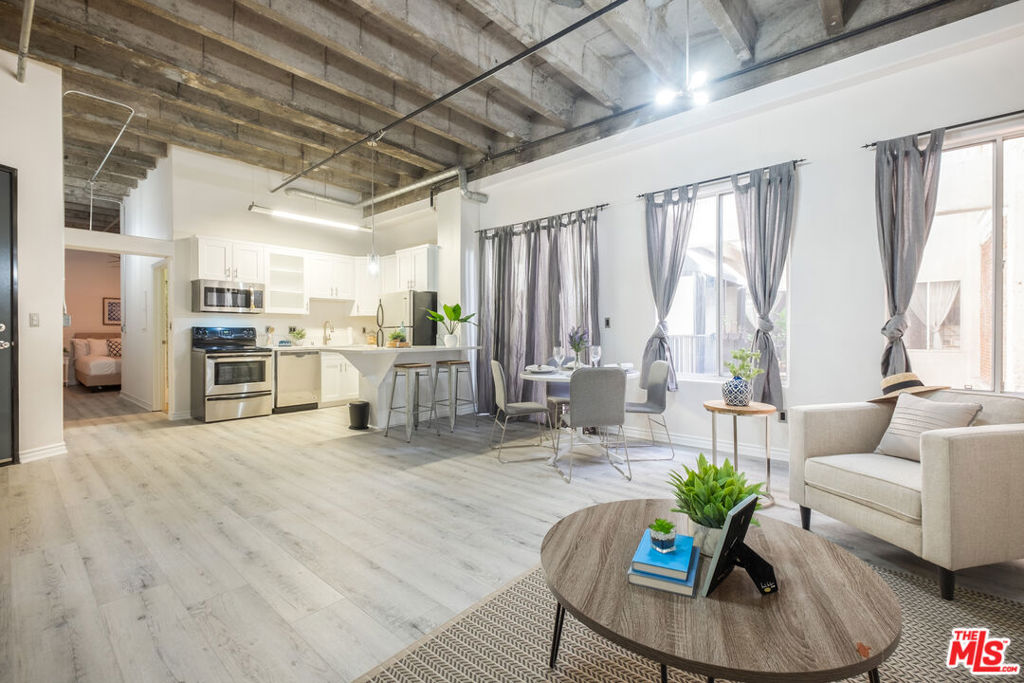 312 W 5th Street, #606, Los Angeles, CA 90013