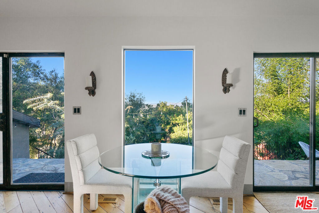20784 Medley Lane, Topanga, CA 90290