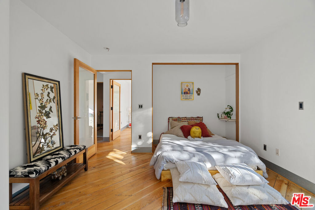 20784 Medley Lane, Topanga, CA 90290