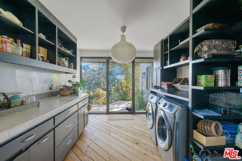 20784 Medley Lane, Topanga, CA 90290