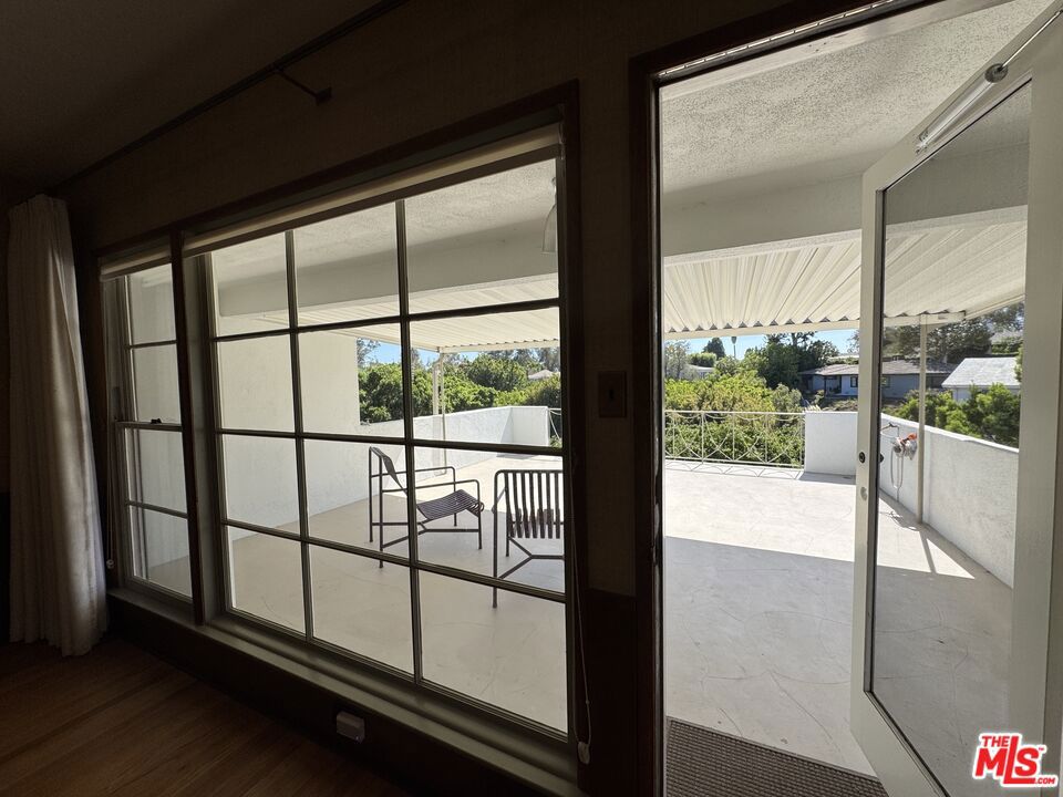 11188 Ophir Drive, Los Angeles, CA 90024
