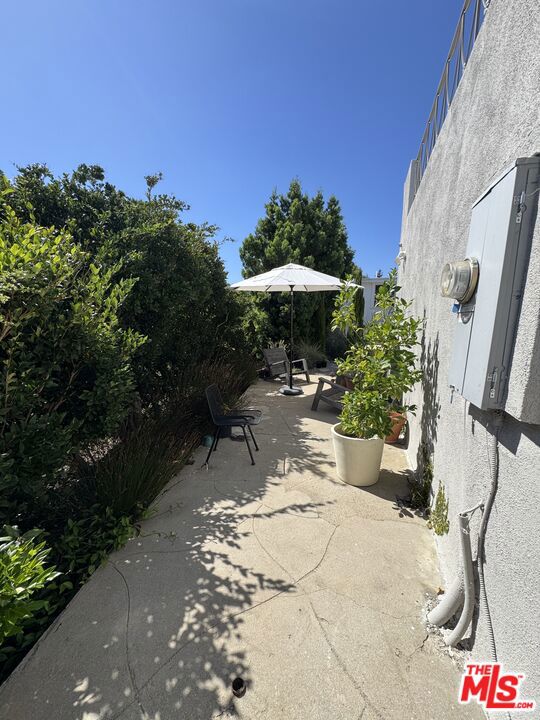11188 Ophir Drive, Los Angeles, CA 90024