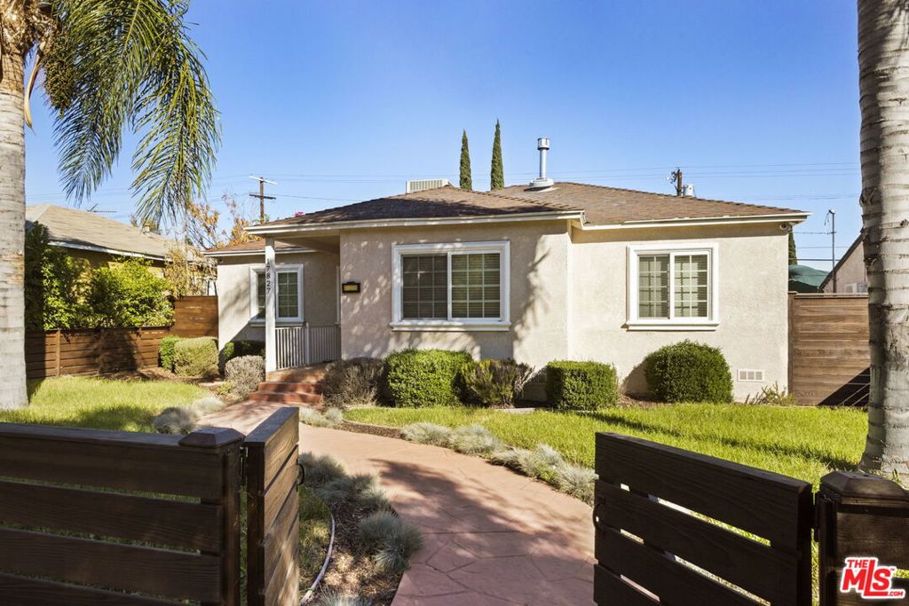 17827 Burbank Boulevard, Encino, CA 91316