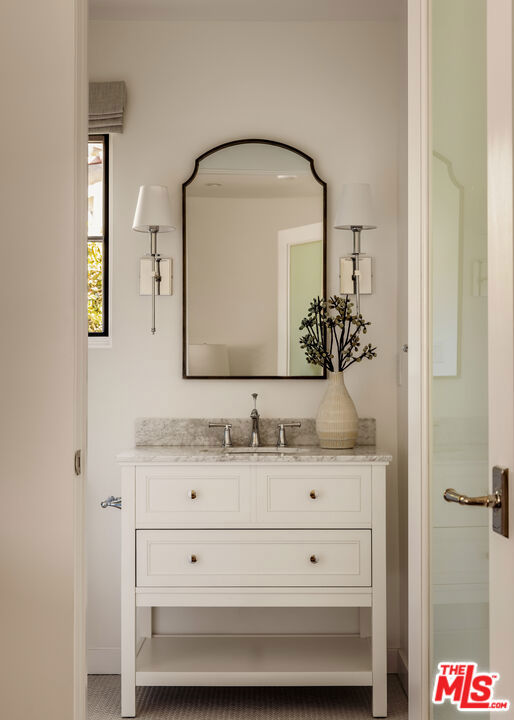 133 N La Jolla Avenue, Los Angeles, CA 90048