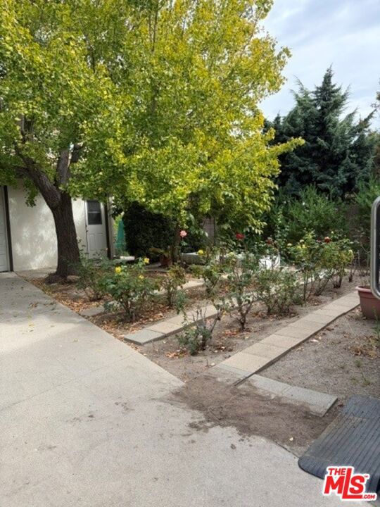 1630 Amherst Avenue, Los Angeles, CA 90025