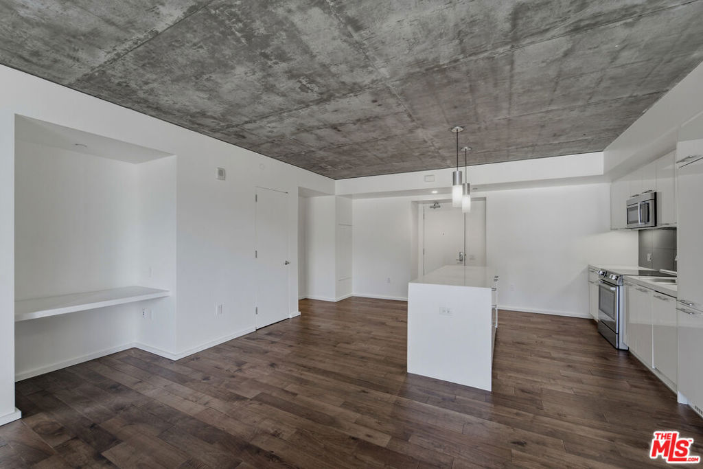 8500 W Sunset Boulevard, #503, West Hollywood, CA 90069